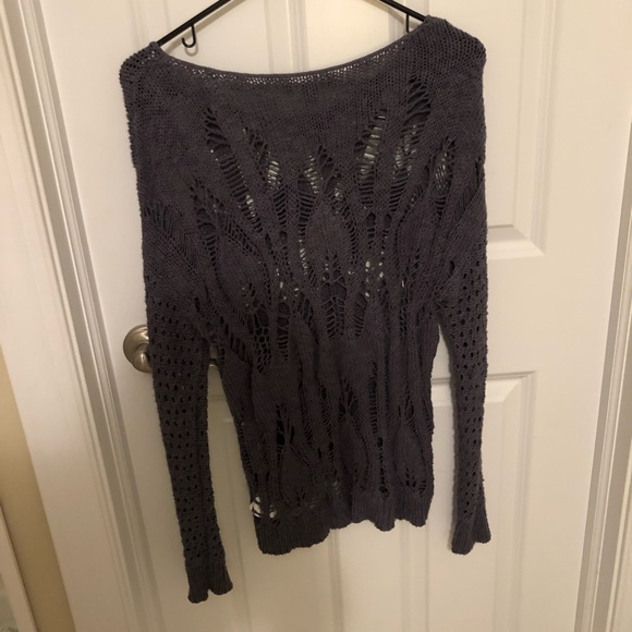 American Eagle sweater - Picture 2 of 5